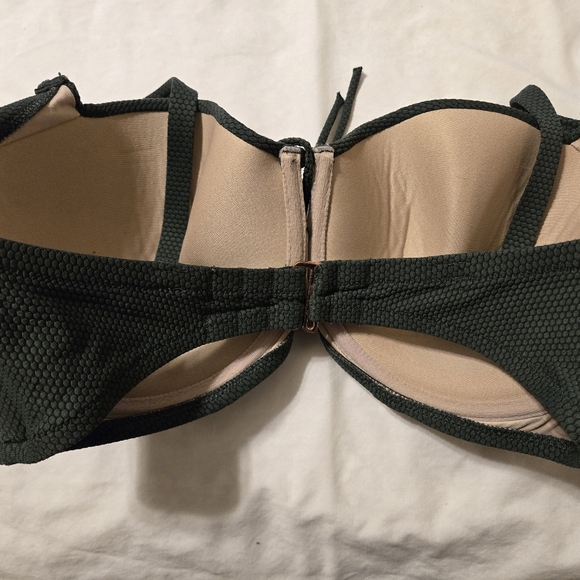 Shade & Shore Dark Green Underwire Textured Swim Top Size 36DD - Picture 2 of 3